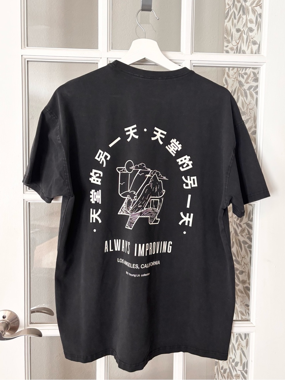YoungLA Graphic T-Shirt Sz M - Picture 3 of 9